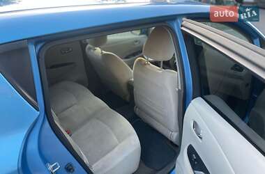 Хетчбек Nissan Leaf 2012 в 