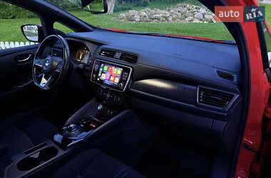 Хетчбек Nissan Leaf 2020 в 