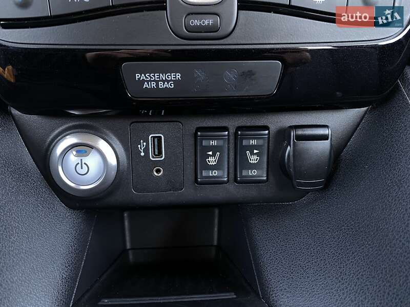 Хэтчбек Nissan Leaf 2020 в Львове
