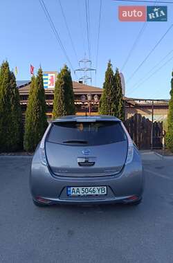 Хетчбек Nissan Leaf 2013 в Києві