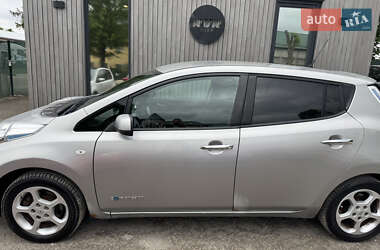 Хэтчбек Nissan Leaf 2015 в 