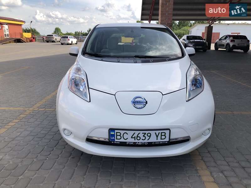 Хетчбек Nissan Leaf 2014 в Львові