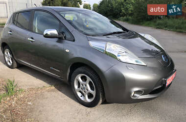Хэтчбек Nissan Leaf 2014 в Днепре