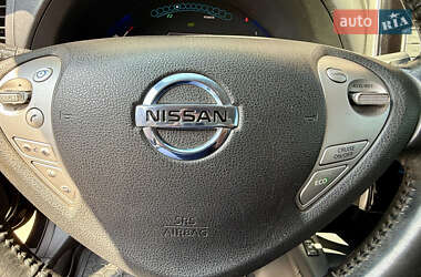 Хэтчбек Nissan Leaf 2014 в 