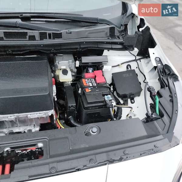 Хэтчбек Nissan Leaf 2021 в Днепре