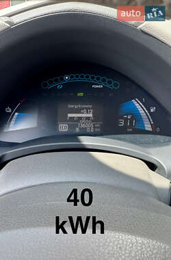 Хетчбек Nissan Leaf 2011 в Хмельницькому