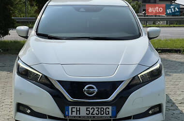 Хэтчбек Nissan Leaf 2018 в 
