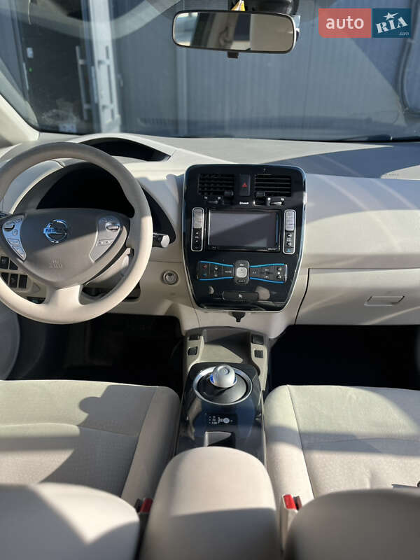 Хетчбек Nissan Leaf 2012 в Кам'янці-Бузькій фото 13 Хетчбек Nissan Leaf 2012 в Кам'янці-Бузькій