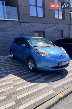Хетчбек Nissan Leaf 2012 в Києві