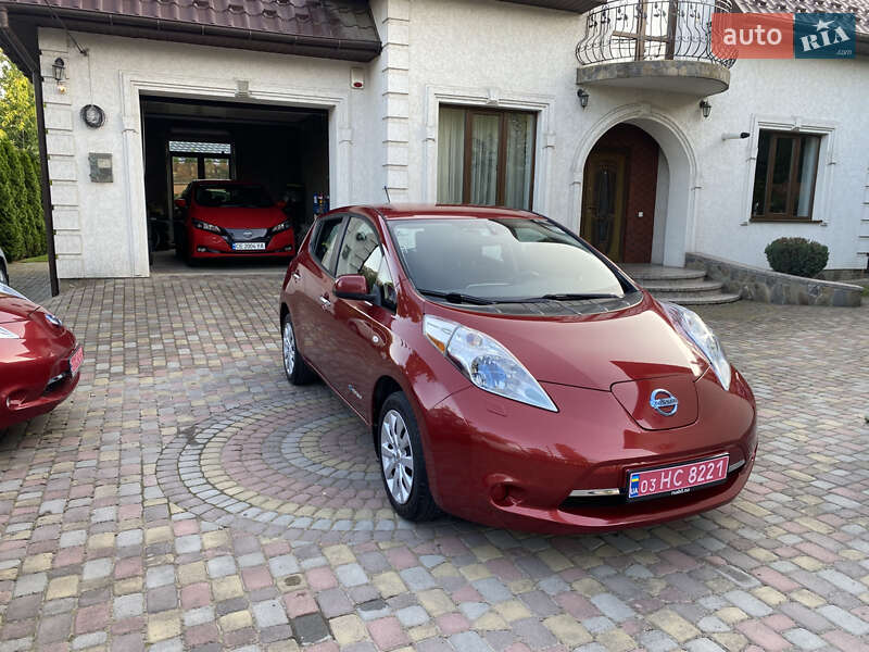 Хетчбек Nissan Leaf 2014 в Чернівцях фото 2 Хетчбек Nissan Leaf 2014 в Чернівцях