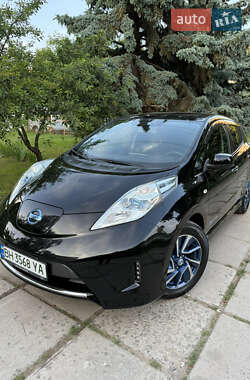 Хетчбек Nissan Leaf 2015 в Одесі