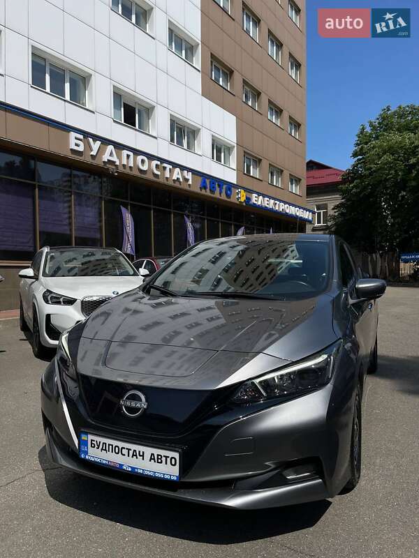 Хэтчбек Nissan Leaf 2022 в Киеве