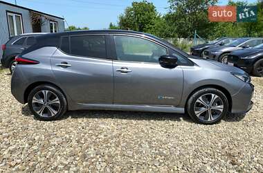 Хэтчбек Nissan Leaf 2020 в 