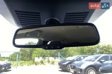 Хэтчбек Nissan Leaf 2020 в 