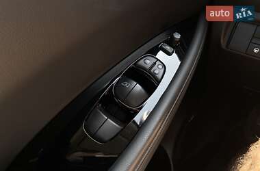 Хэтчбек Nissan Leaf 2020 в 