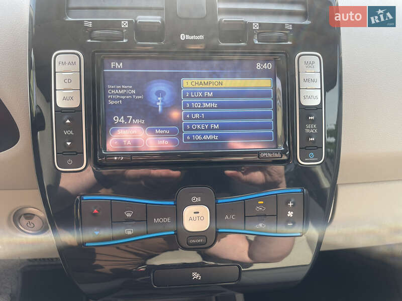 Хэтчбек Nissan Leaf 2012 в Красилове