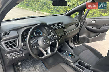 Хетчбек Nissan Leaf 2021 в 