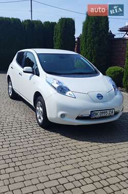 Хэтчбек Nissan Leaf 2016 в Ровно