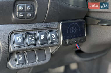 Хэтчбек Nissan Leaf 2013 в 