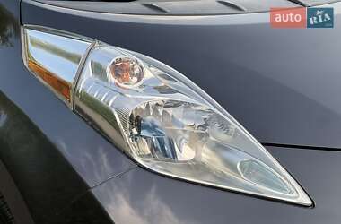 Хетчбек Nissan Leaf 2013 в 