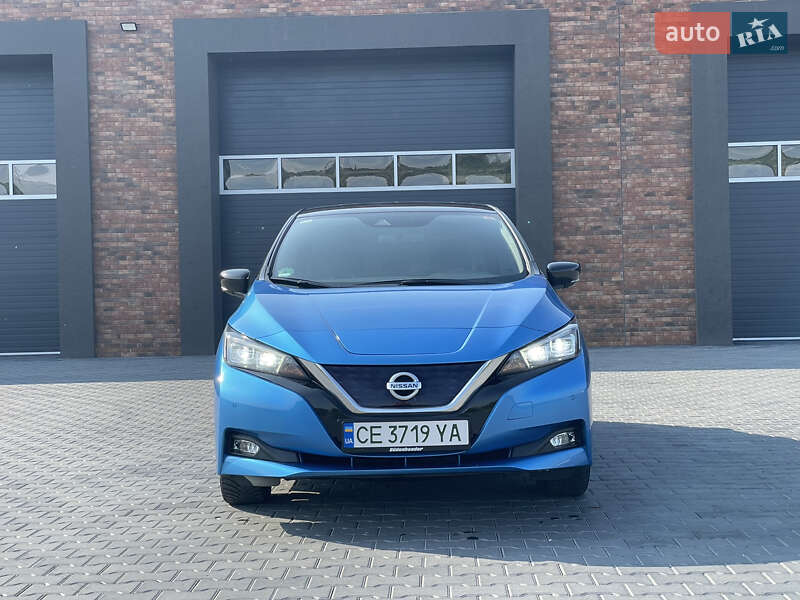 Хетчбек Nissan Leaf 2021 в Чернівцях