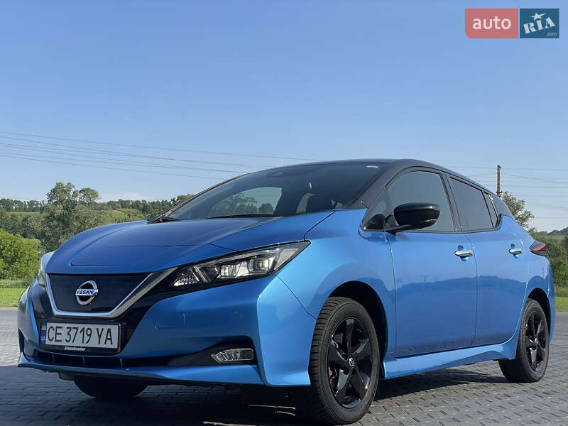 Хетчбек Nissan Leaf 2021 в Чернівцях