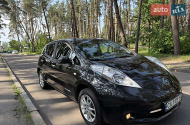 Хэтчбек Nissan Leaf 2014 в 