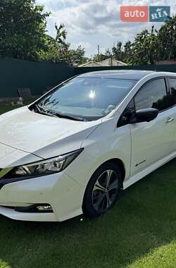 Хэтчбек Nissan Leaf 2018 в Виннице