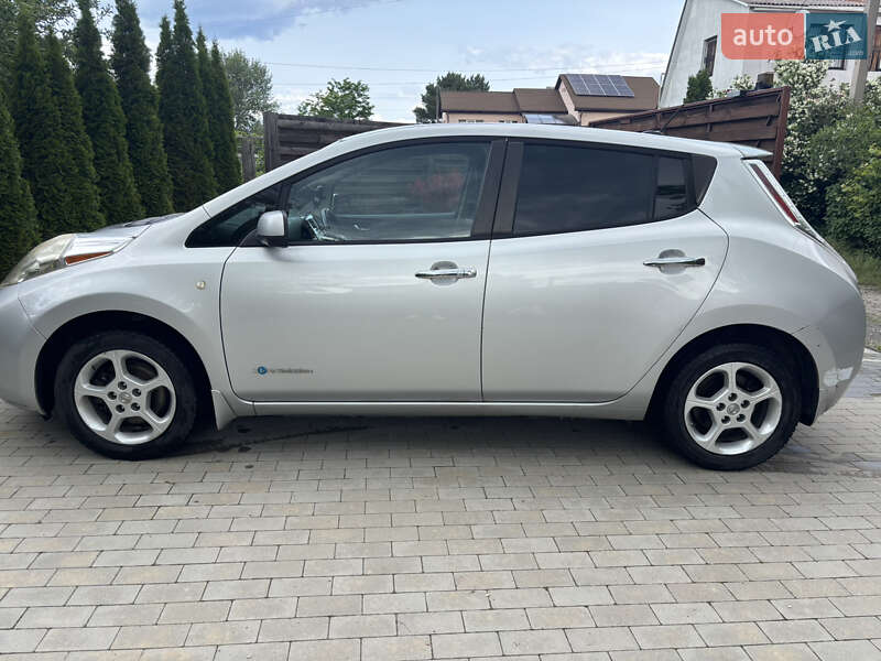Хэтчбек Nissan Leaf 2014 в Киеве