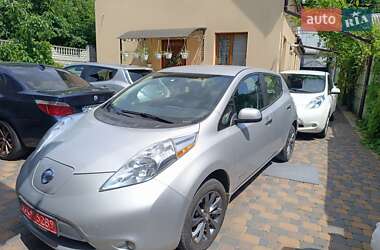 Хетчбек Nissan Leaf 2015 в Рівному