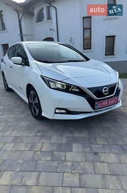 Хетчбек Nissan Leaf 2019 в 