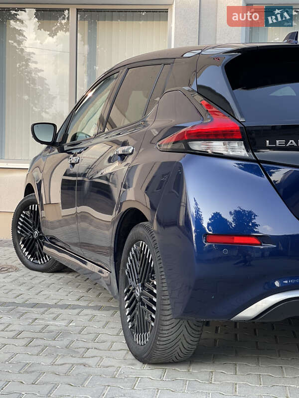 Хетчбек Nissan Leaf 2022 в Дрогобичі