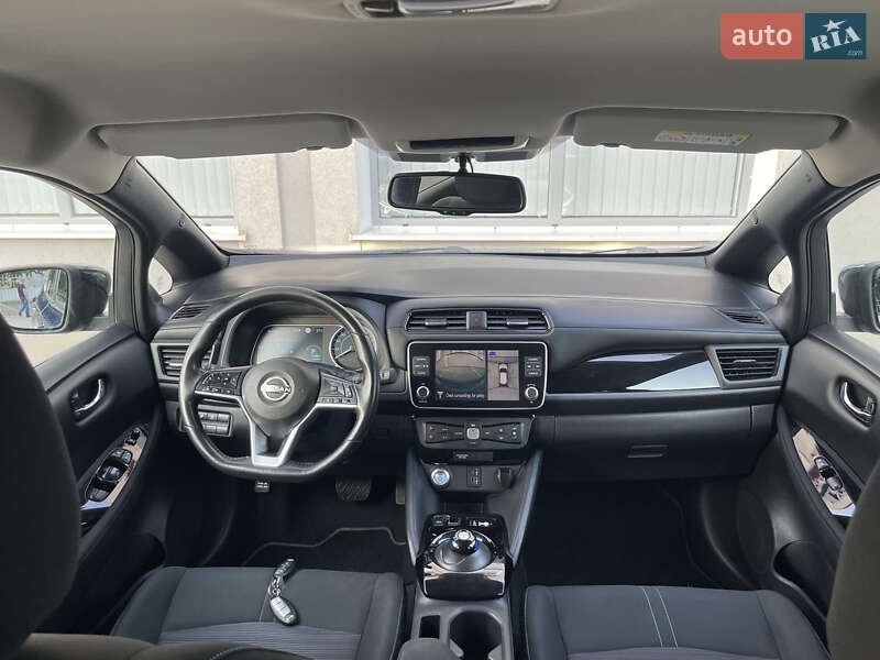 Хетчбек Nissan Leaf 2022 в Дрогобичі