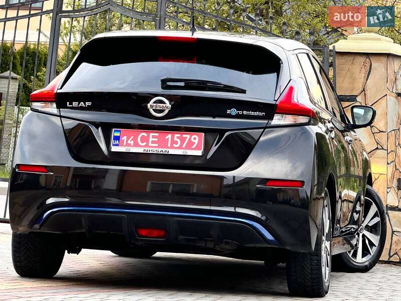 Хэтчбек Nissan Leaf 2020 в Днепре