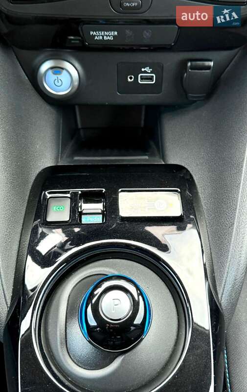 Хэтчбек Nissan Leaf 2020 в Днепре