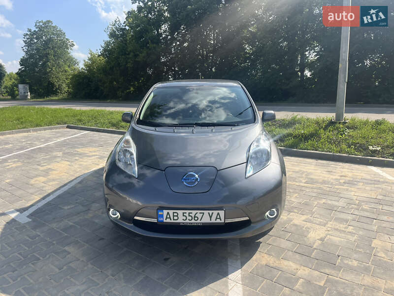 Хэтчбек Nissan Leaf 2015 в Виннице фото 10 Хэтчбек Nissan Leaf 2015 в Виннице