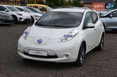 Хэтчбек Nissan Leaf 2016 в 