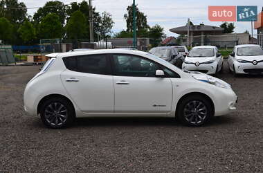 Хэтчбек Nissan Leaf 2016 в 