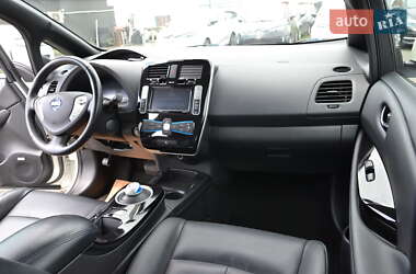 Хэтчбек Nissan Leaf 2016 в 