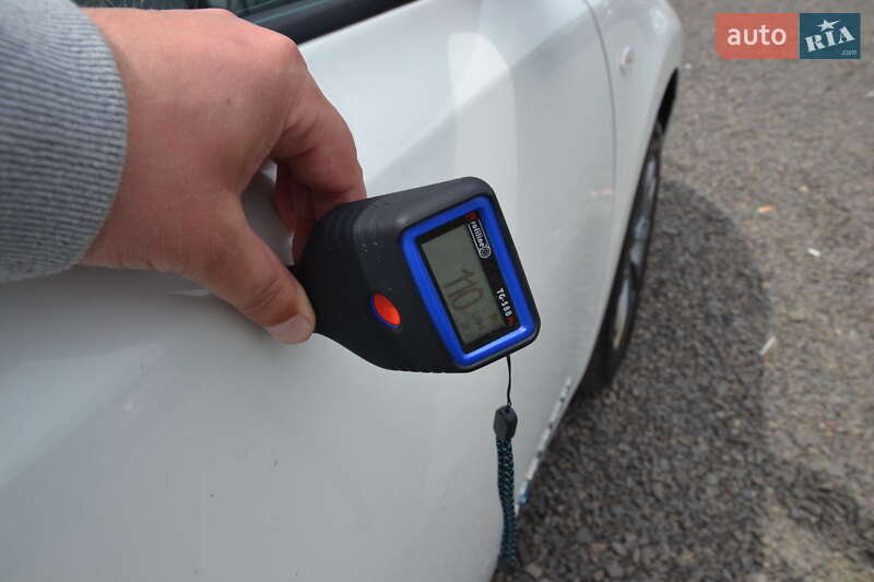 Хэтчбек Nissan Leaf 2016 в Луцке