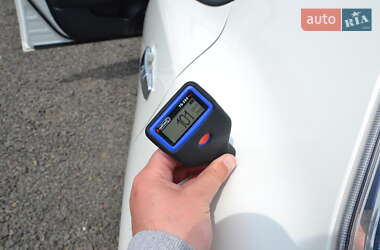 Хэтчбек Nissan Leaf 2016 в 