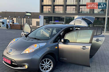 Хэтчбек Nissan Leaf 2016 в Львове