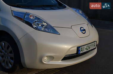 Хэтчбек Nissan Leaf 2016 в 