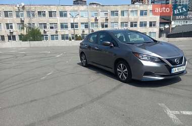 Хэтчбек Nissan Leaf 2020 в Киеве