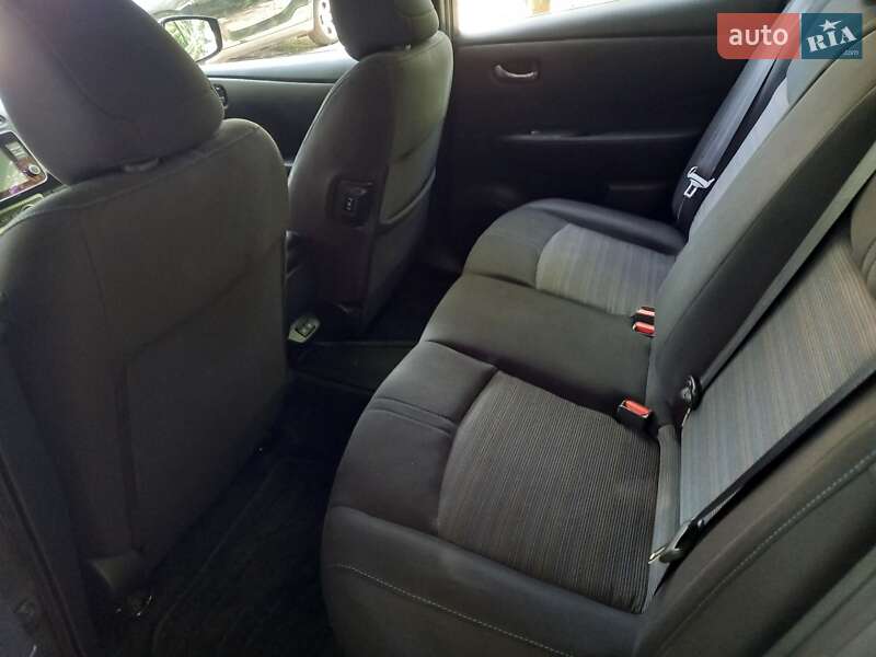 Хетчбек Nissan Leaf 2020 в Києві