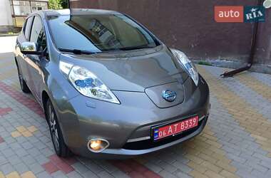 Хэтчбек Nissan Leaf 2014 в Звягеле