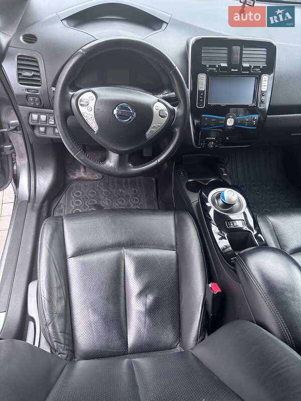 Хэтчбек Nissan Leaf 2013 в Житомире