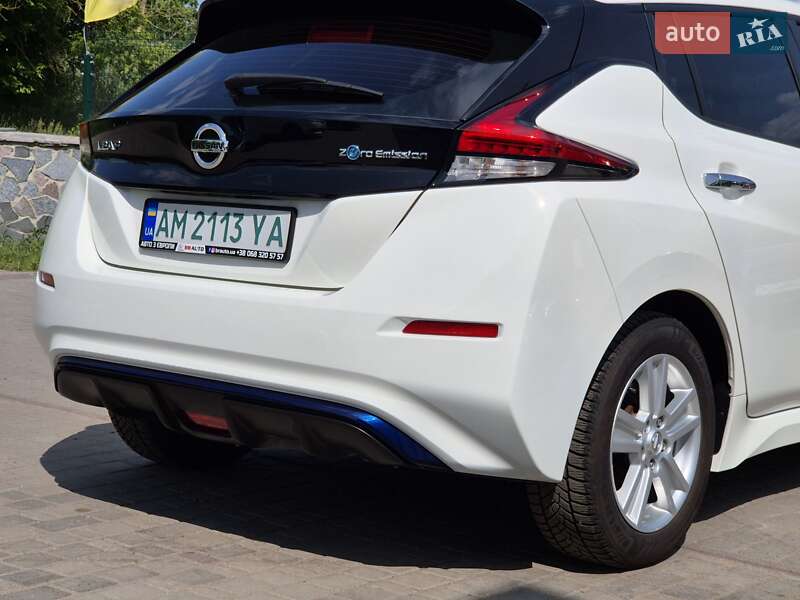 Хетчбек Nissan Leaf 2022 в Бердичеві