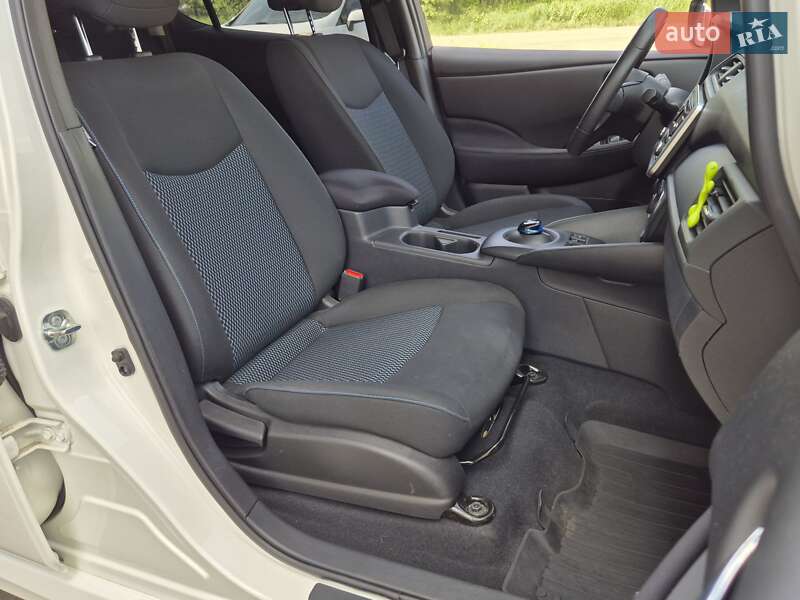 Хетчбек Nissan Leaf 2022 в Бердичеві