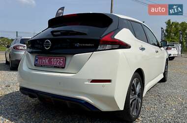 Хетчбек Nissan Leaf 2021 в 